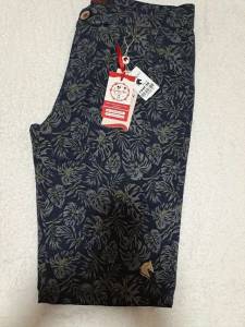 Bermuda Estampa Folhas Tamanho 36