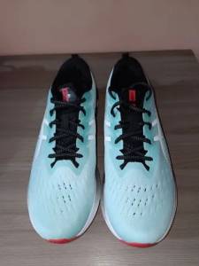 Tnis Asics Novablast 2
