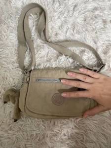 Bolsa Tiracolo Bege Kippling Original