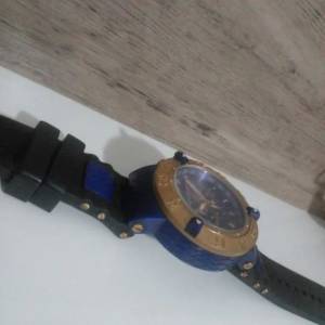 Vendo Invicta Original. Com Caixa E Cartao Chamar No Zap *