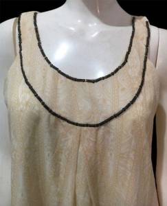 Vestido Bege Bordado