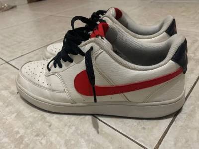 Tnis Nike Bege Vermelho