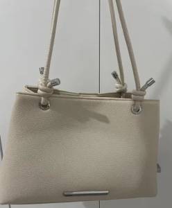 Bolsa Santa Lolla
