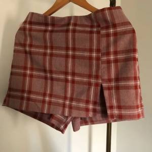 Vendo Roupas Lindas E Novas!
