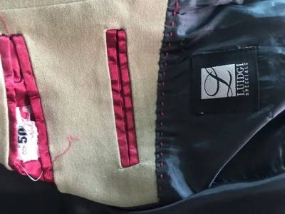 Imperdvel/ R$ 150,00 / Blazer Slin / Ludji Especciale / Tam: 50
