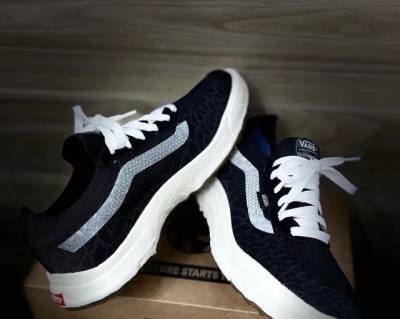 Tenis Vans Ultrarange Vr3