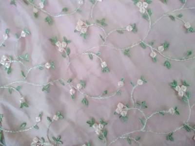 Vendo Uma Linda Camisa Feminina.