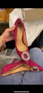 Scarpin Arezzo Couro