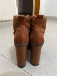 Bota Marrom