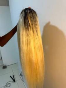 Lace Loira Humana
