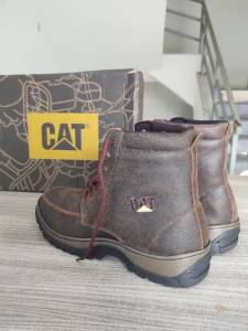 Bota De Camura Marrom Escuro