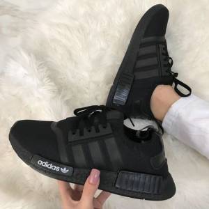 Tnis Adidas Modelo Novo