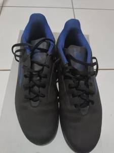 Chuteira Adidas