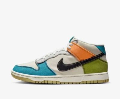 Nike Dunk Mid