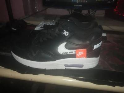 Nike 90