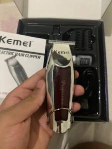Mquina De Cortar Cabelo E Acabamento Kemei