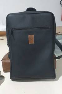 Mochila Em Couro Legtimo Super Resistente Notebook At 15,6p