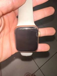 Apple Watch Sries 7 40mm Pulseira Gold Starlight