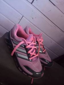 Vendo Este Tnis!