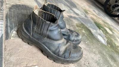 2 Pares De Botas