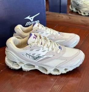 Mizuno Prophecy Ls