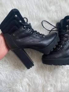 Bota Couro 35