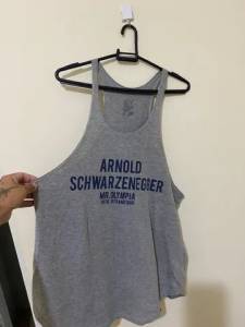 Camiseta Arnold