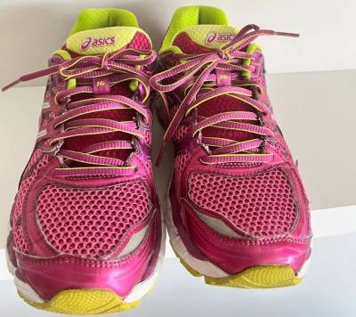 Tnis Asics