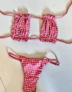 Biquni Praia