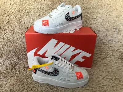 Tnis Nike