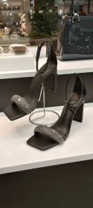 Sandlia Juliana Cadore!! De 349,99 Por 159,99