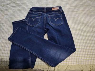 Duas Calas Maravilhosas Levis