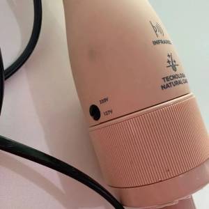 Escova Secadora Britnia 1300w Bivolt De Cermica ons Turmalina