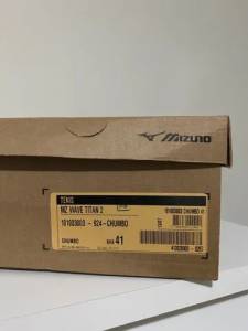 Tnis Mizuno