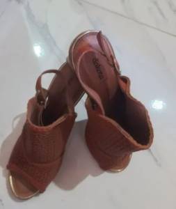 Sandlia Dakota Tam 39