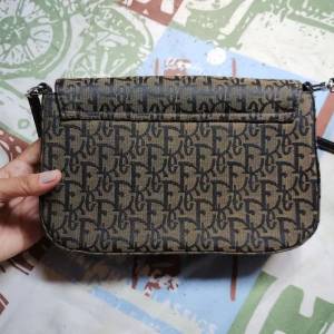 Bolsa De Ala Pequena (avaria Na Foto) 50,00