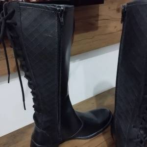 Bota N38