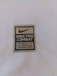 Camisa Nike De Compresso Academia E Treinos