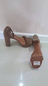 Sapatos, Sandlias, Scarpin, Tamancos E Outros Calados Feminino