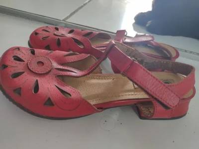 Sapato Couro Feminino Usado Tamanho 34