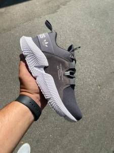Tnis Adidas