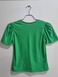 Blusa E Camiseta