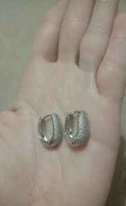 Argola Pequena Em Rodio, Cravejada Com Zircnias.