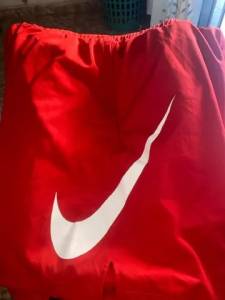 Vendo Bermuda Nike