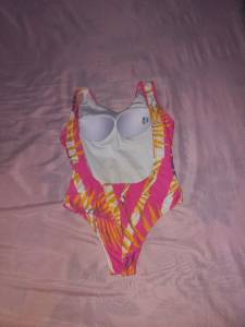 Mai Feminino