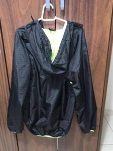 Corta Vento Preto E Verde