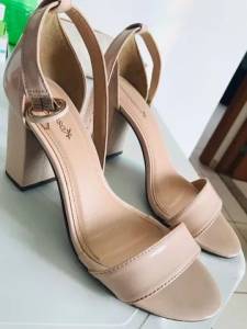 Bota E Sandlia