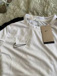Camisa Original Da Nike Com Etiqueta