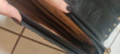 Bolsa Preta Couro Feminina Detalhes Colorida