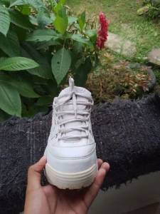 Tenis Por 100$ , Um Fila Branco Original